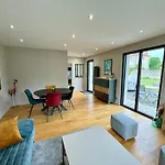 Maison Moderne Au Calme A *