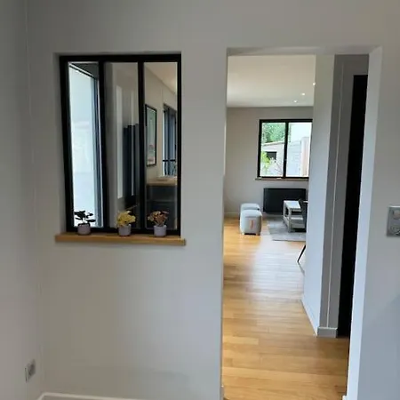 Maison Moderne Au Calme à Hébergement de vacances Gannat